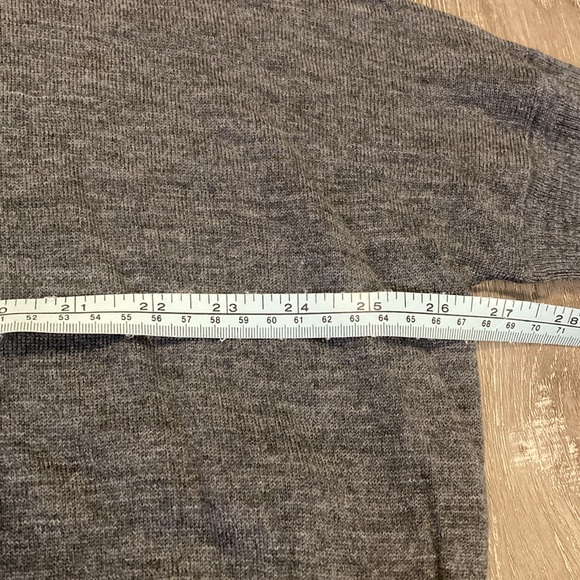 EUC Anthropologie Gray Wool Knit Sweater Size Small - Picture 5 of 9